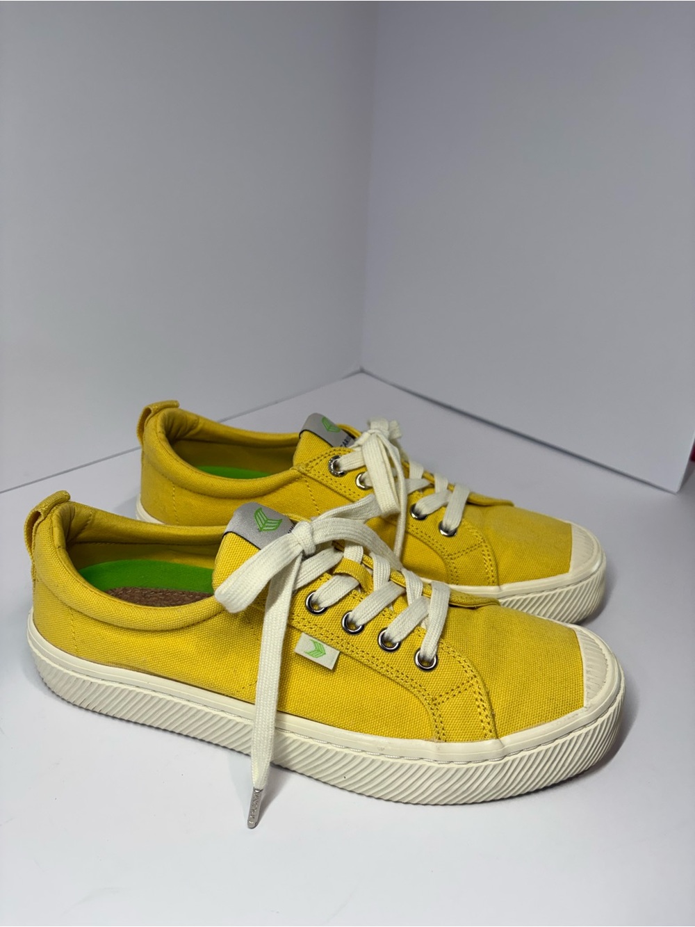 CARIUMA OCA Low Yellow Canvas Sneakers Womens Size 8 US Mens 6.5 EUR 39 Eco
